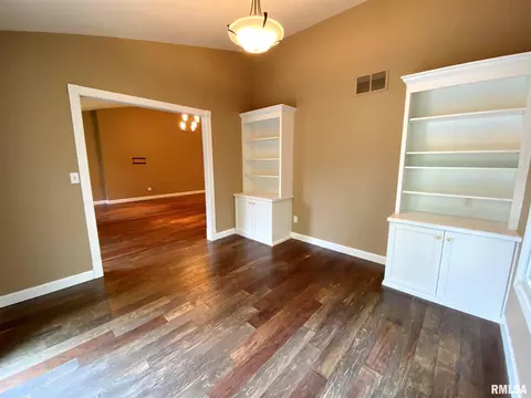 2547 Chapel Hill Dr, Springfield, IL 62702 photo 14