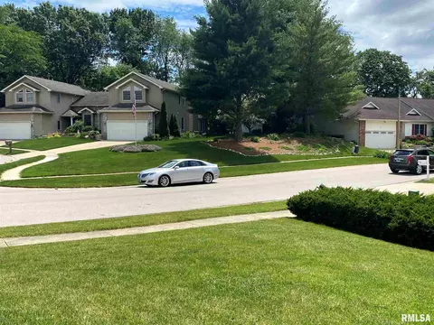 2547 Chapel Hill Dr, Springfield, IL 62702 photo 3