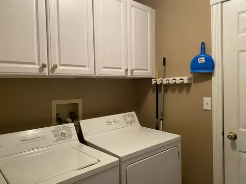2547 Chapel Hill Dr, Springfield, IL 62702 photo 6