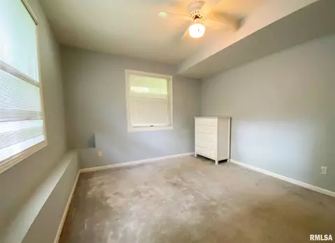 2547 Chapel Hill Dr, Springfield, IL 62702 photo 23
