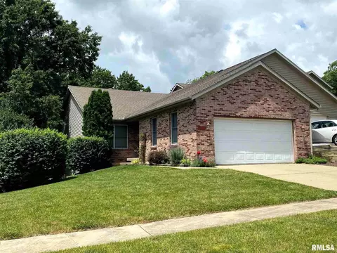 2547 Chapel Hill Dr, Springfield, IL 62702 photo 5