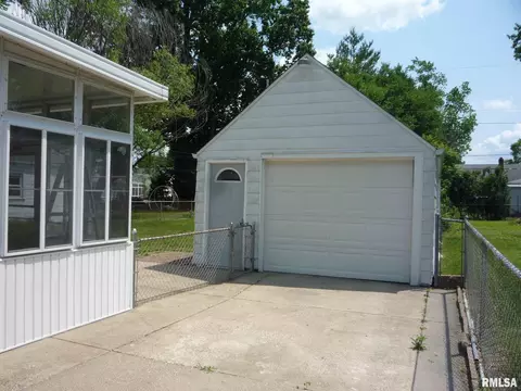 2836 S 4th St, Springfield, IL 62703 photo 2