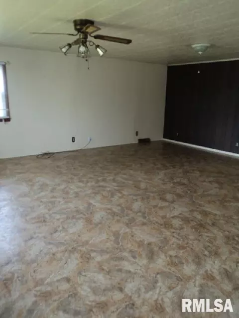 2575 N Route 150 Rte, Rio, IL 61472 photo 12