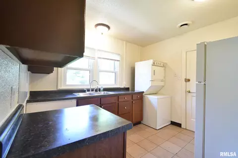 1805 E Morgan Ave, Springfield, IL 62703 photo 5
