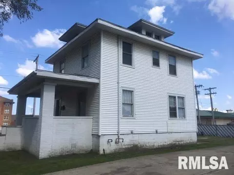 617 E Pine St, Springfield, IL 62703 photo 2