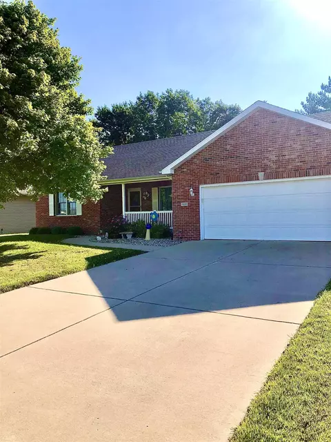 2212 Dubsdread Dr, Springfield, IL 62711 photo 1