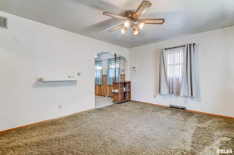 2321 E Reservoir St, Springfield, IL 62702 photo 5