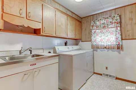 2321 E Reservoir St, Springfield, IL 62702 photo 20