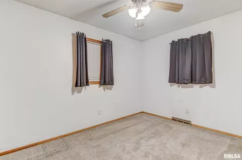 2321 E Reservoir St, Springfield, IL 62702 photo 17
