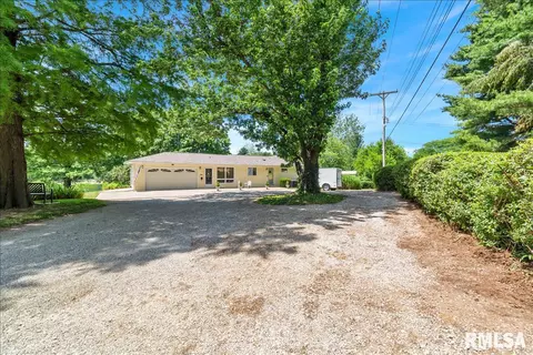 5 Horseshoe Dr, Springfield, IL 62702 photo 4