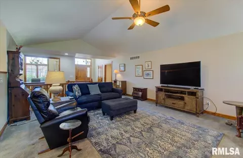 1412 Old Crows Way, Springfield, IL 62712 photo 7