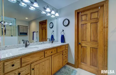 1412 Old Crows Way, Springfield, IL 62712 photo 17
