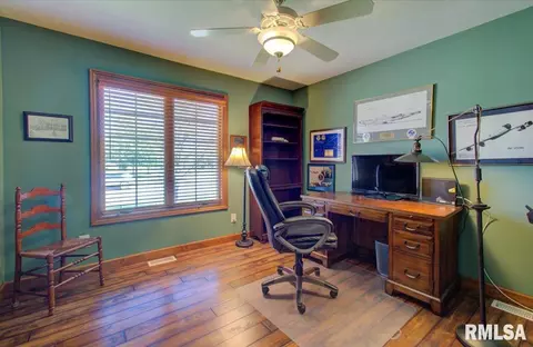 1412 Old Crows Way, Springfield, IL 62712 photo 8