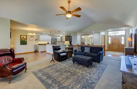 1412 Old Crows Way, Springfield, IL 62712 photo 6