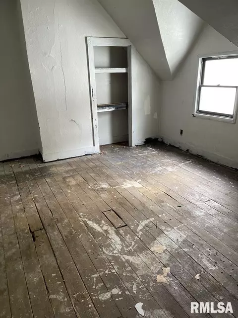 727 N 8th St, Springfield, IL 62702 photo 7