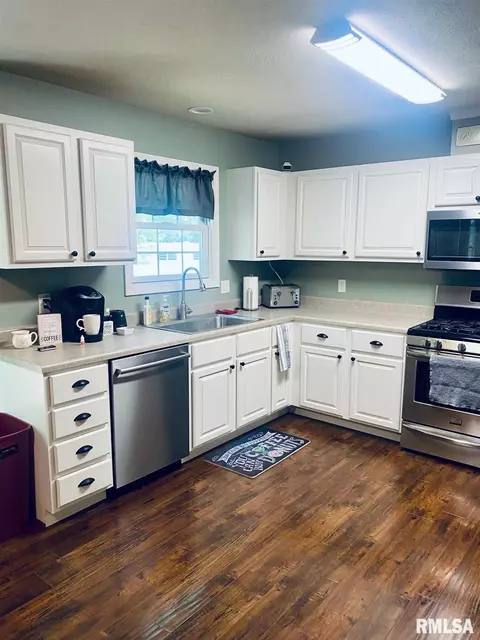 3821 Carney Blvd, Springfield, IL 62712 photo 8