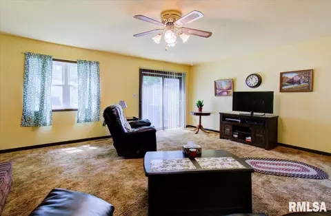 66 Beverly Dr, Springfield, IL 62702 photo 12