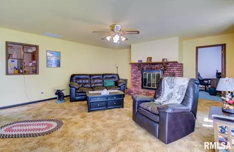 66 Beverly Dr, Springfield, IL 62702 photo 10