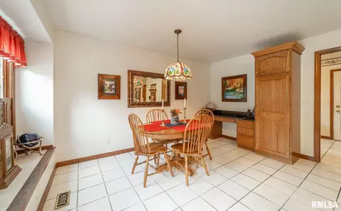 41 Pinehurst Rd, Lincoln, IL 62656 photo 11
