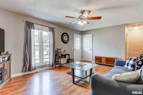 1824 Stonehenge Rd, Springfield, IL 62702 photo 7