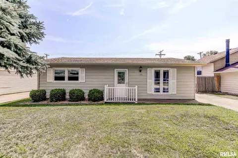 1824 Stonehenge Rd, Springfield, IL 62702 photo 1