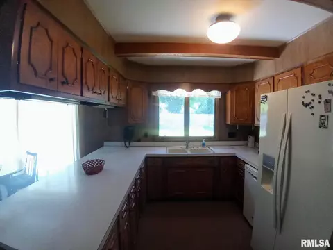 2035 Briarcliff Dr, Springfield, IL 62704 photo 9