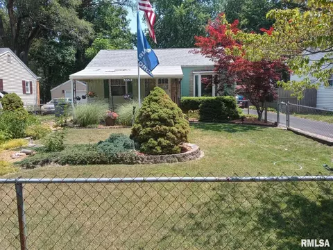 3004 S Thayer St, Springfield, IL 62704 photo 1