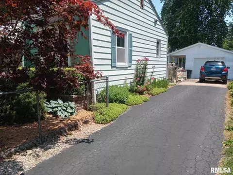 3004 S Thayer St, Springfield, IL 62704 photo 5