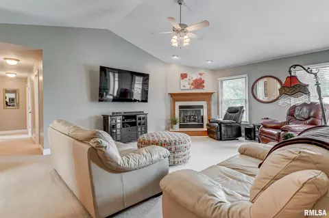 4355 Arapahoe Dr, Springfield, IL 62711 photo 5