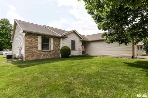 4355 Arapahoe Dr, Springfield, IL 62711 photo 3