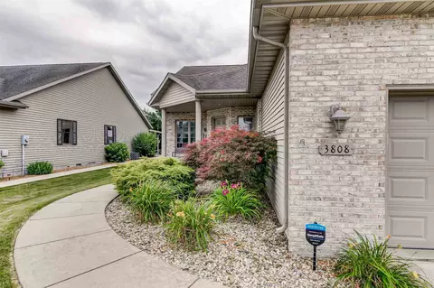 3808 Sugar Loaf Dr, Springfield, IL 62711 photo 2