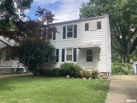 2020 Lowell Ave, Springfield, IL 62704 photo 1