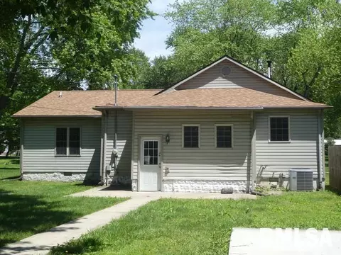 309 S Maple St, Pana, IL 62557 photo 22