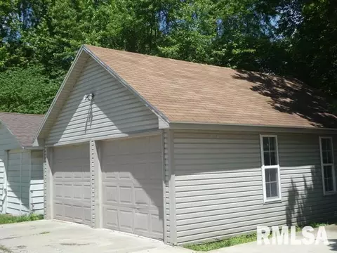 309 S Maple St, Pana, IL 62557 photo 25