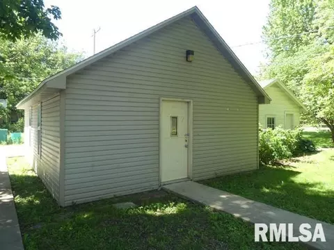 309 S Maple St, Pana, IL 62557 photo 24