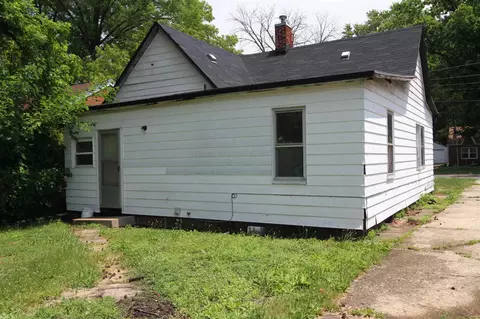 1123 N Bond St, Springfield, IL 62704 photo 3
