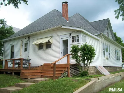 109 N Brady St, Bluffs, IL 62621 photo 5