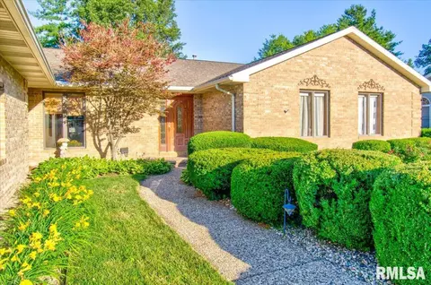 1821 Hunter Ridge Dr, Springfield, IL 62704 photo 3