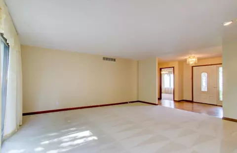 1821 Hunter Ridge Dr, Springfield, IL 62704 photo 8