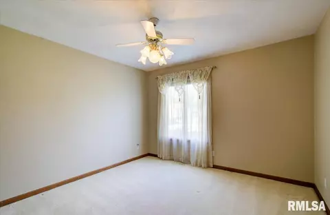 1821 Hunter Ridge Dr, Springfield, IL 62704 photo 27