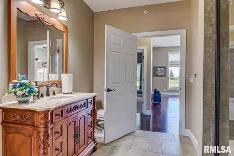 380 Bourbon St, Springfield, IL 62707 photo 28