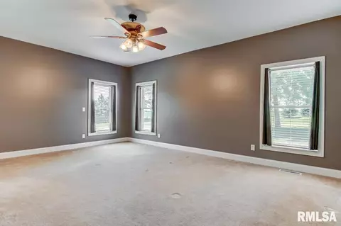 380 Bourbon St, Springfield, IL 62707 photo 18