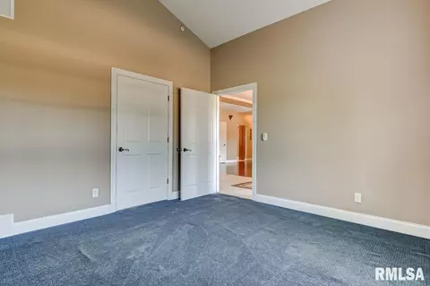 380 Bourbon St, Springfield, IL 62707 photo 17