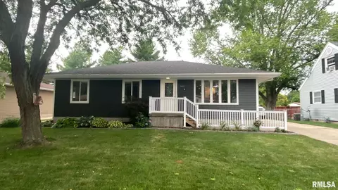 3401 St Francis Dr, Springfield, IL 62703 photo 1