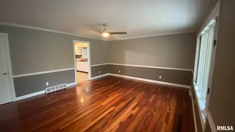 3401 St Francis Dr, Springfield, IL 62703 photo 3