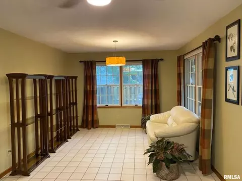 408 Clipper Rd, Springfield, IL 62711 photo 17