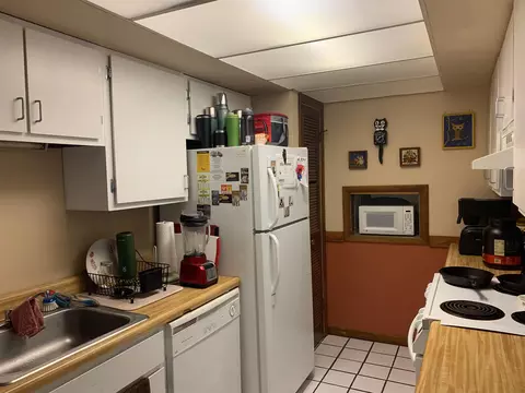 3243 Sherman St, Springfield, IL 62703 photo 29