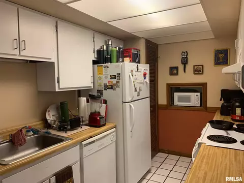 3243 Sherman St, Springfield, IL 62703 photo 24