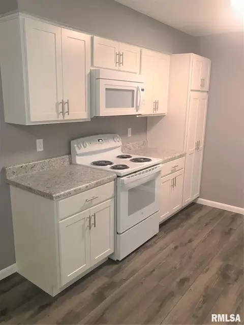 2528 Somerton Rd, Springfield, IL 62702 photo 5