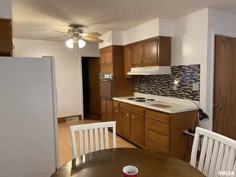 1828 N Wolfe St, Springfield, IL 62702 photo 8